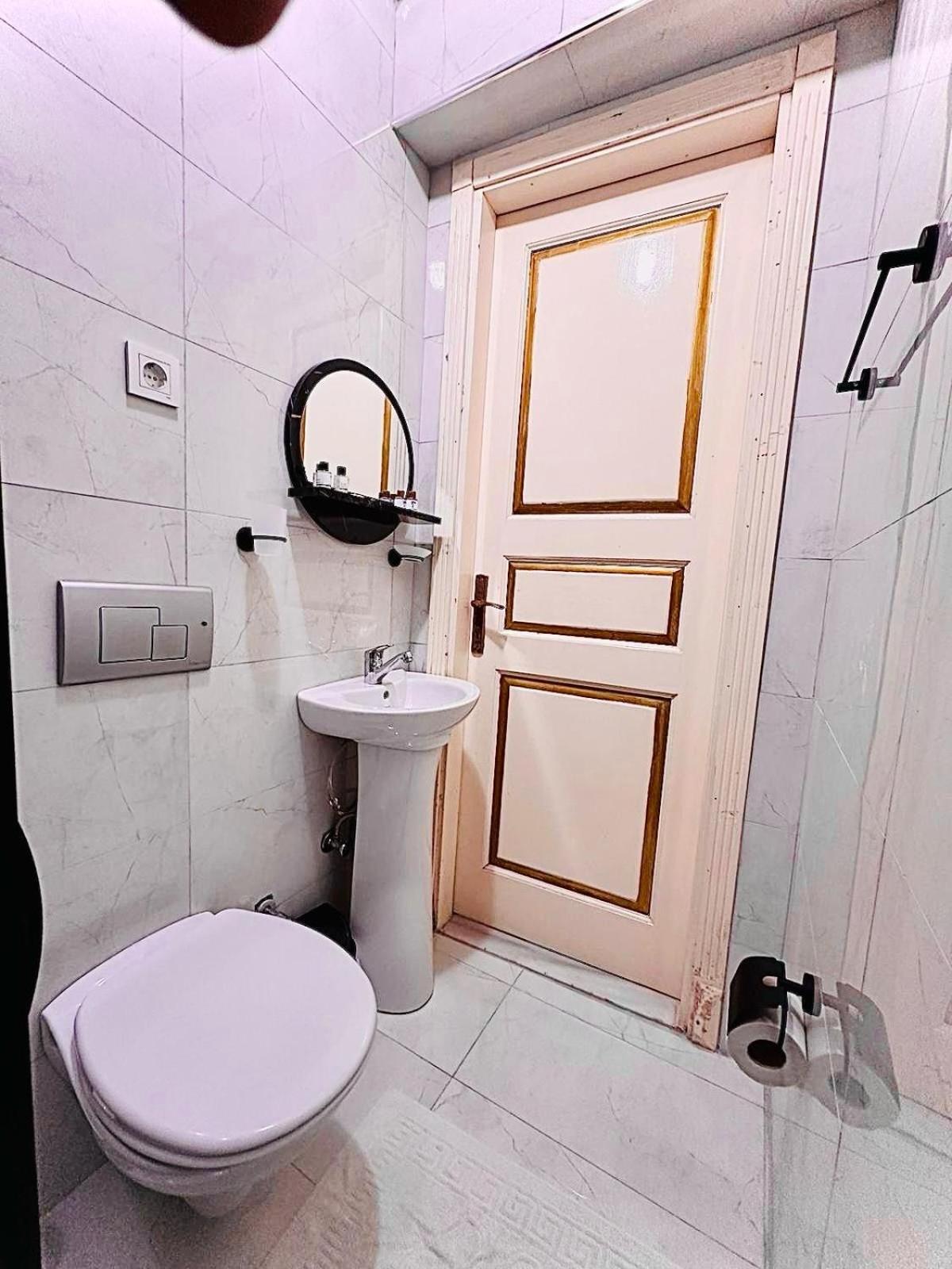 Alhambra Apart Hotel Istanbulská provincie Exteriér fotografie